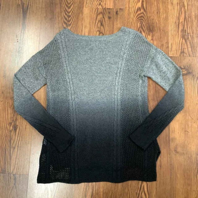 American Eagle SIZE S Junior's Sweater