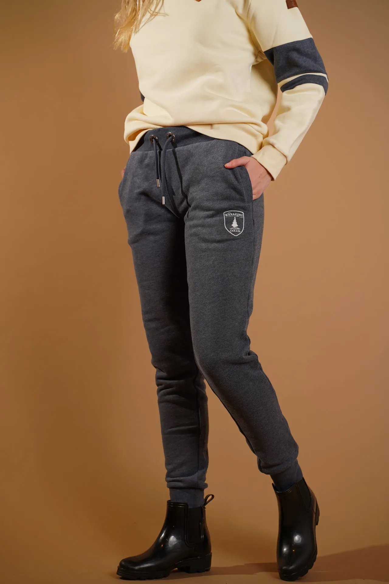 Caprona Navy Jogger