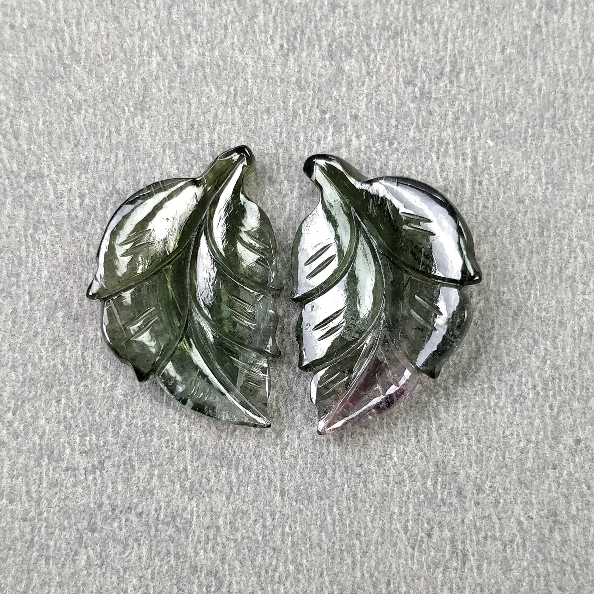 GREEN TOURMALINE Gemstone Carving : 15.25cts Natural Untreated Watermelon Tourmaline Hand Carved LEAVES 21*15mm Pair (With Video)