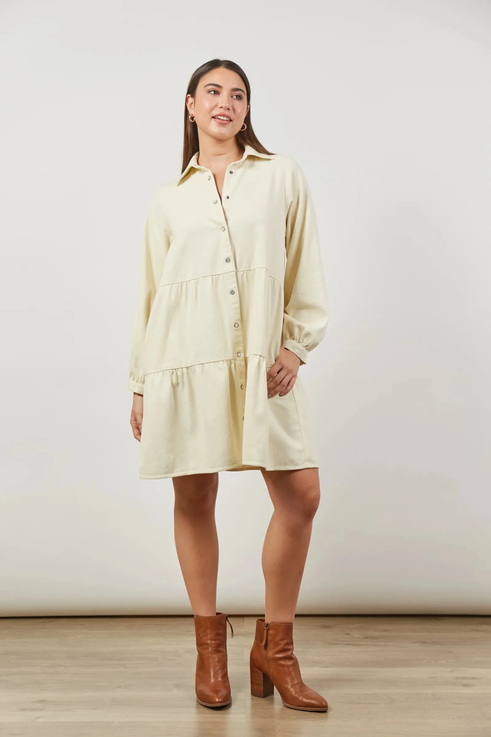 ISLE OF MINE Urban Dress CREME