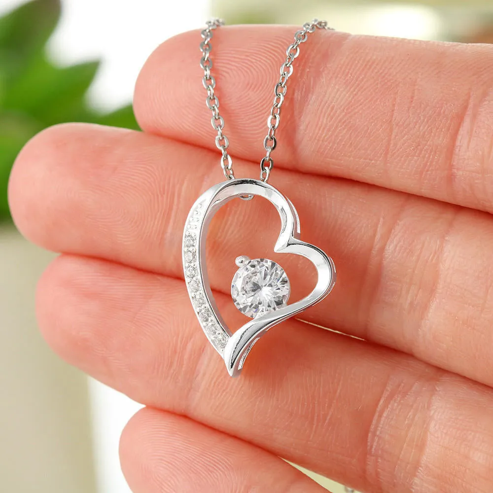 Love Forever Heart Necklace For Mom- A Gift For Mom With A Message Card Says "Happy Mother's Day"