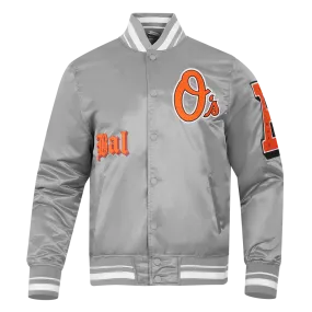 MLB BALTIMORE ORIOLES OLD ENGLISH MEN'S RIB SATIN JACKET (GRAY)