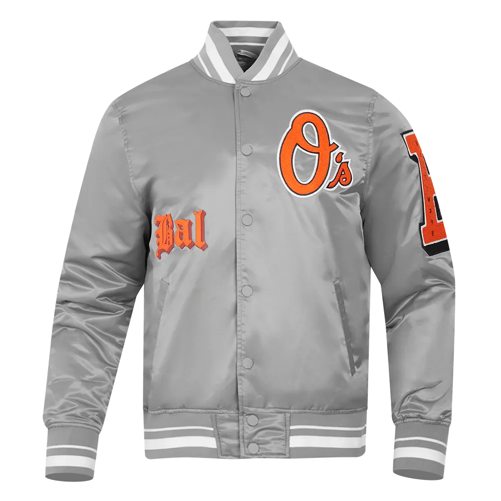 MLB BALTIMORE ORIOLES OLD ENGLISH MEN'S RIB SATIN JACKET (GRAY)