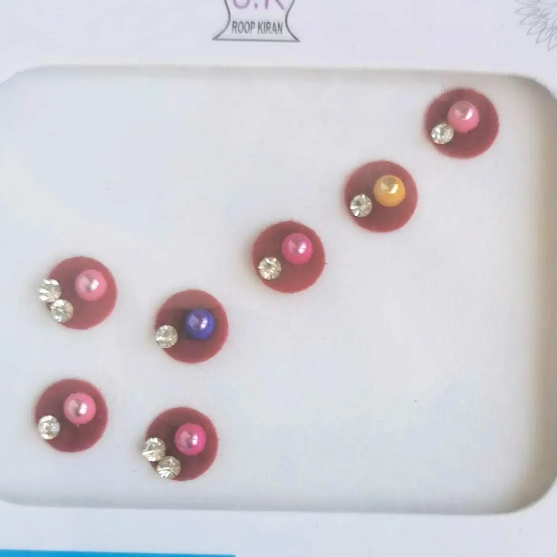 Multicolor Pearl Round Diamond Fashion Bindi Sticker