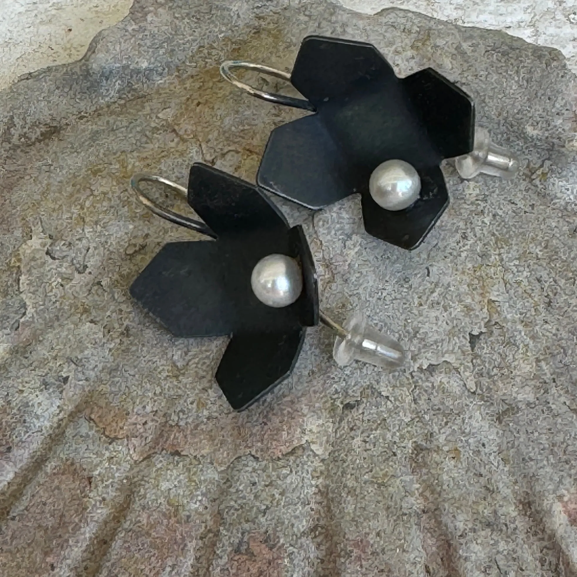 Oxidised silver and pearl urban flower hooks