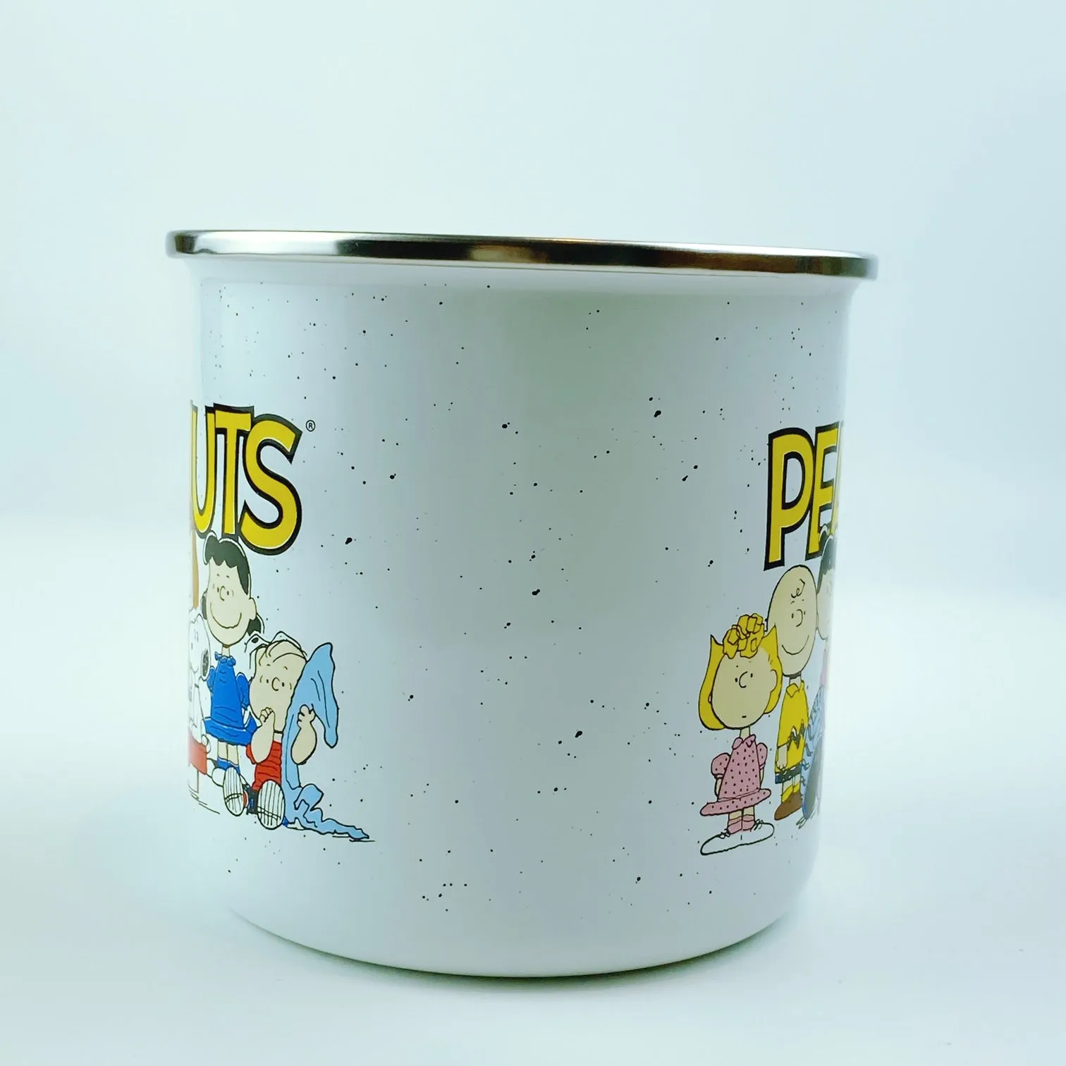 Peanuts Charlie Brown & Friends 'Snoopy and the Gang' Enamel Big Coffee Mug Cup 21 oz - White