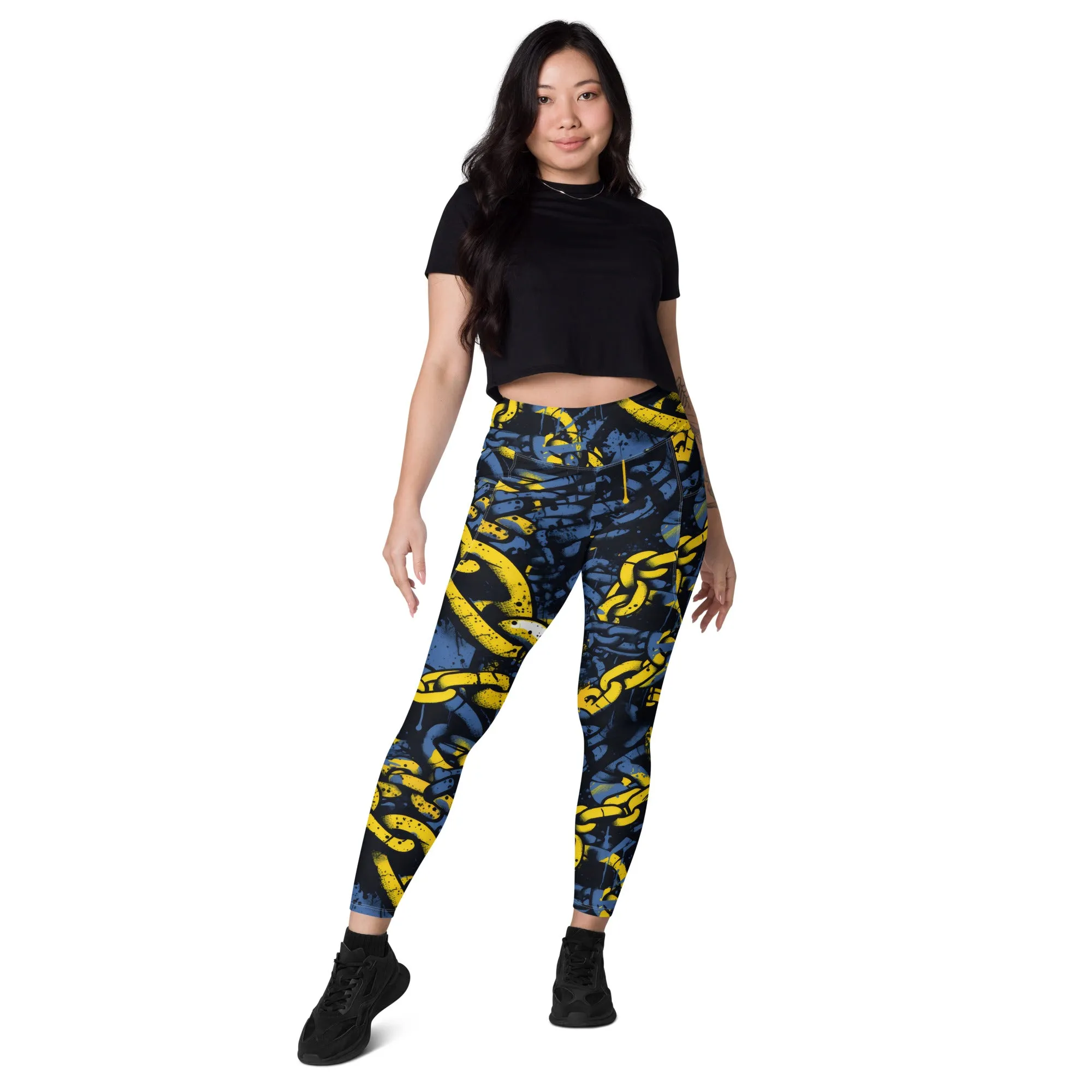 Urban Chic Strides: Women's Mile After Mile Golden Chains 002 Running Leggings