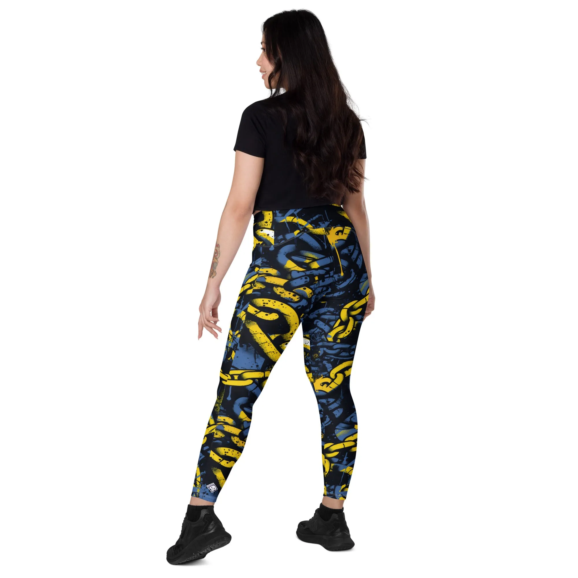 Urban Chic Strides: Women's Mile After Mile Golden Chains 002 Running Leggings