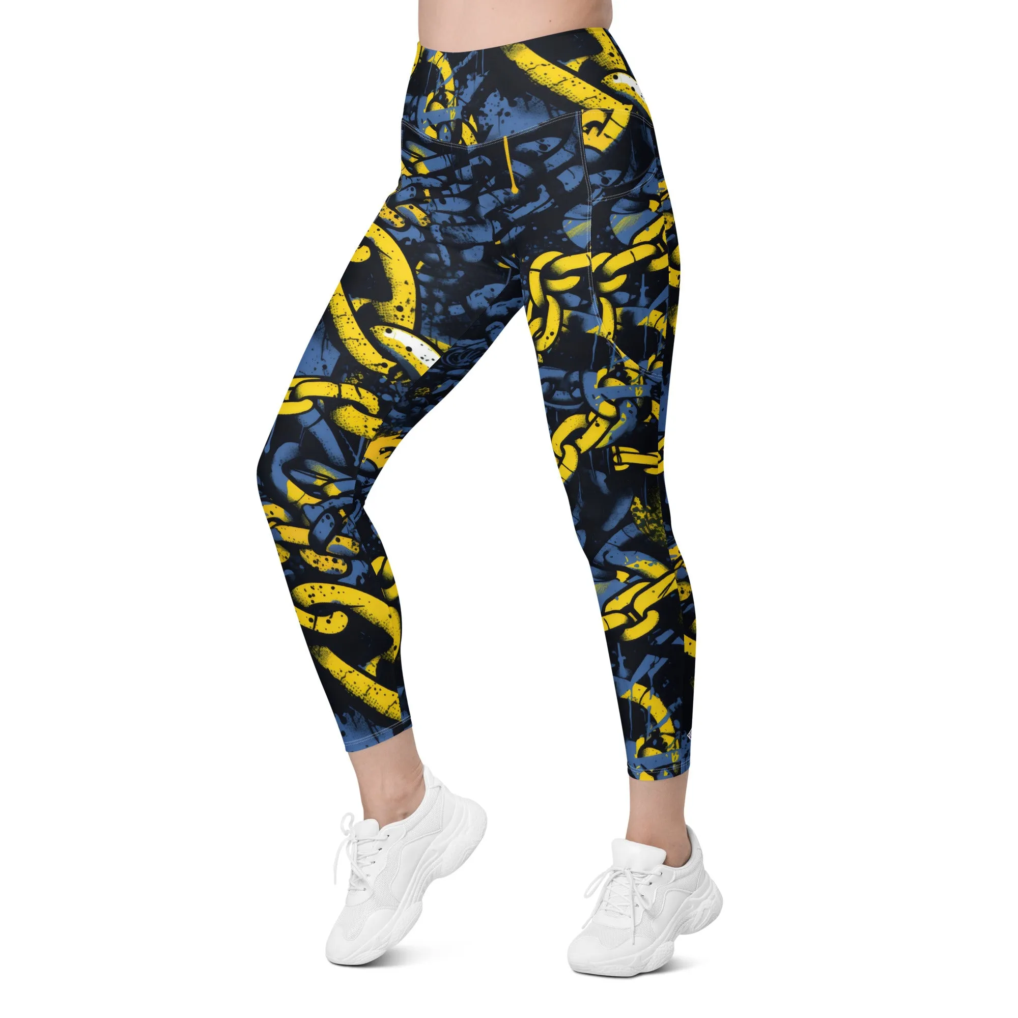 Urban Chic Strides: Women's Mile After Mile Golden Chains 002 Running Leggings